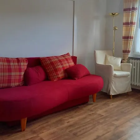 Geraumige Ferienwohnung In Felsberg