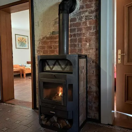 Apartmán Geraumige Ferienwohnung In Felsberg